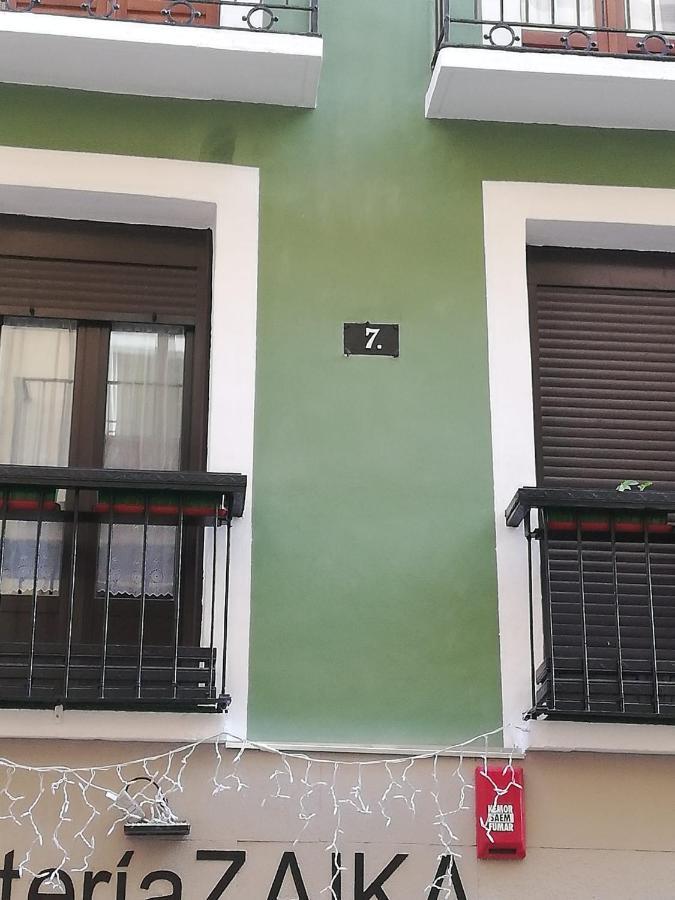 Balcon Curva De Estafeta - Centro Appartement Pamplona Buitenkant foto